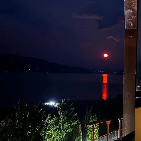 Vip Complex 4* Sărniţa