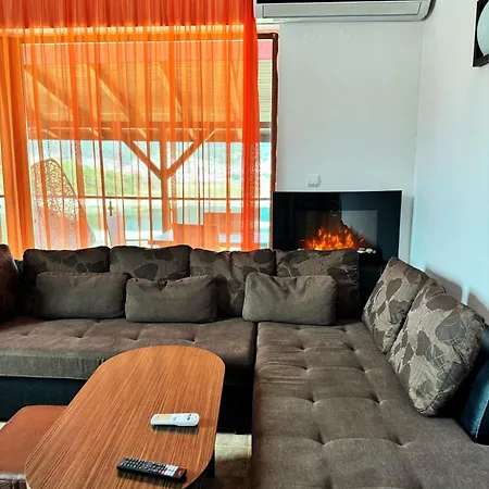 Vip Complex Гостевой дом 4*