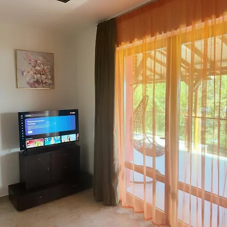 Vip Complex Гостевой дом 4*