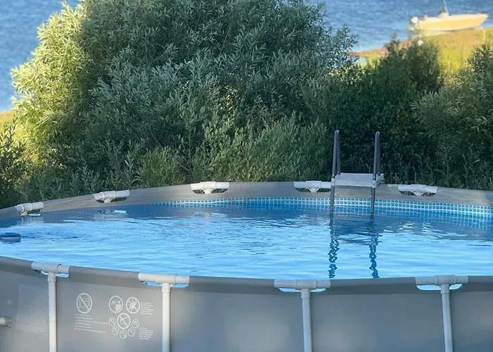 Vip Complex Къща за гости 4*